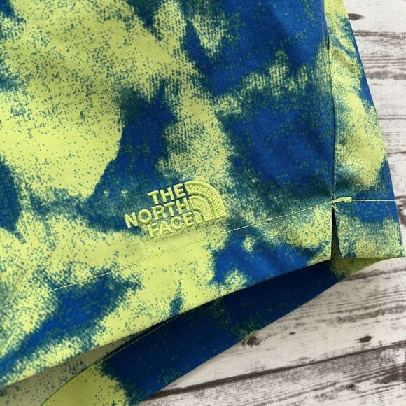 The North Face Shorts Women's Size 2XL Printed Class V Sharp Green Retro Dye New - Picture 6 of 8